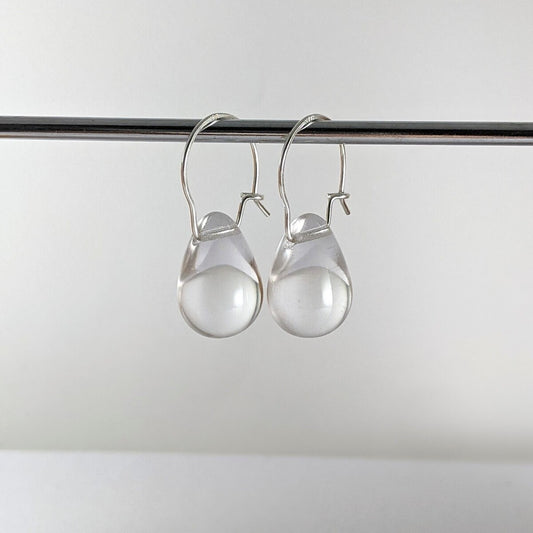 Clear teardrop earrings