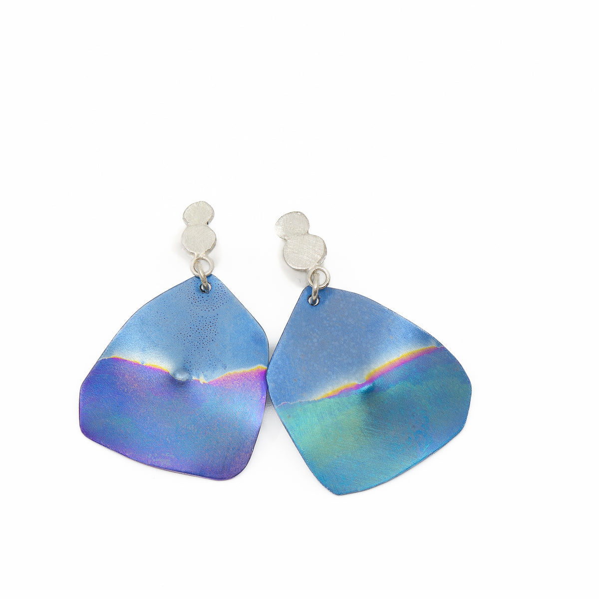 wide earrings with dot