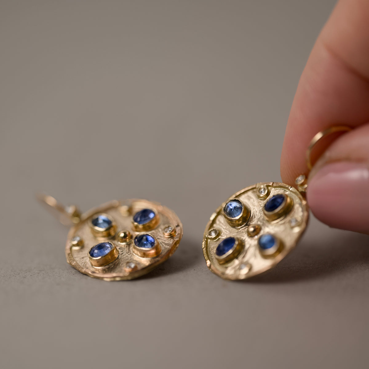 Florin Alta Ceylon Sapphire Earrings