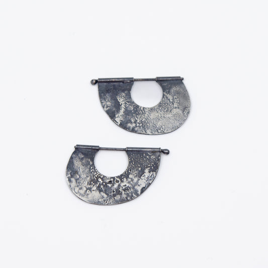 Black wings earrings