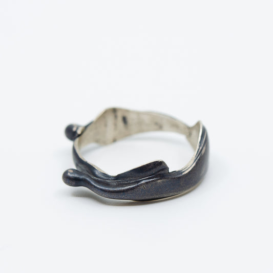 Thin drip ring